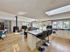 Photo 13- click for photo gallery